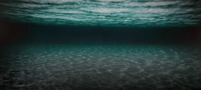 Atlantis 缆系海底观测站